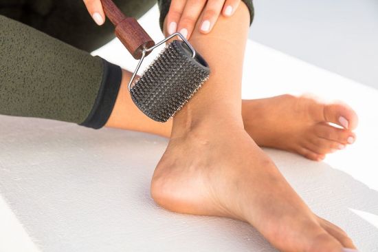 Bild von "NEEDLEROLLER", schwarz