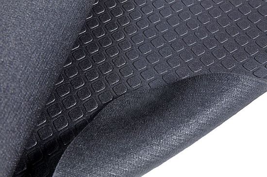 Bild von "MAT", schwarz